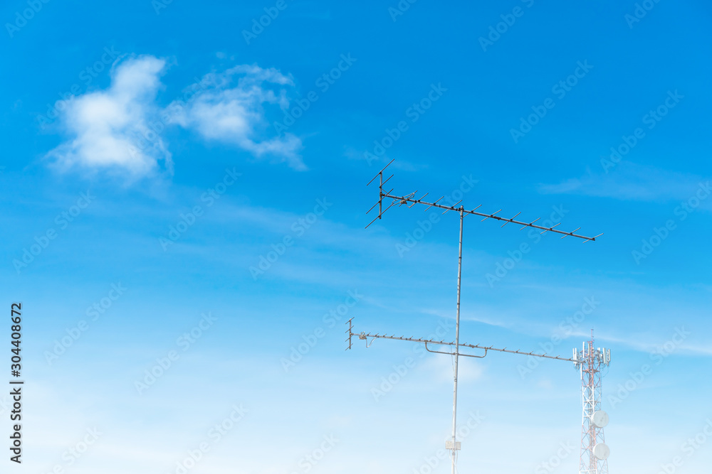 Background, bright sky, blue sky, comfortable with antennas, radio towers, telephone network antennas Background, bright sky, blue sky, comfortable with antennas, radio towers, telephone network antennas