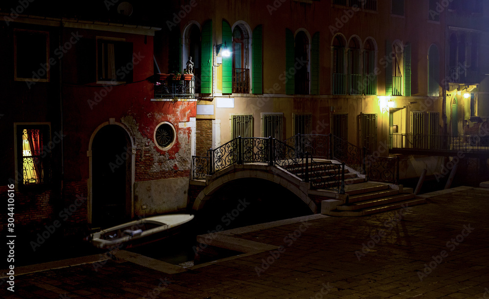 Small bridge in Venice at night