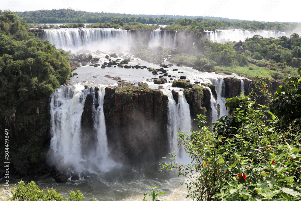 Fototapeta premium Iguazu Falls - Iguazú National Park, Paraná, Brazil, Argentina
