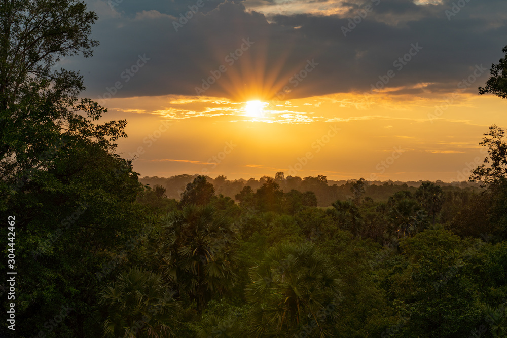 カンボジア  プレループ遺跡からみる夕日