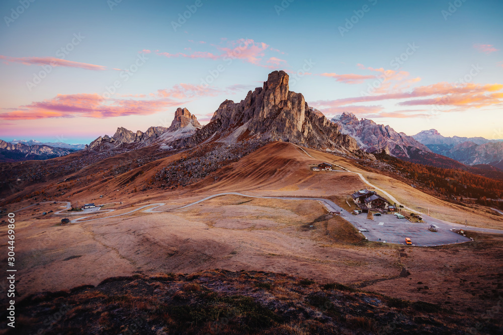 Fototapeta premium Majestic morning in Passo di Giau with peak Ra Gusela. Location place Dolomite Alps, Italy, Europe.