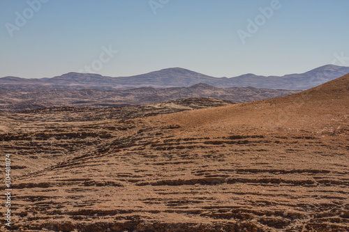 Karge, bergige Landschaft der Wüste Namib südlich von Swakopmund, Namibia