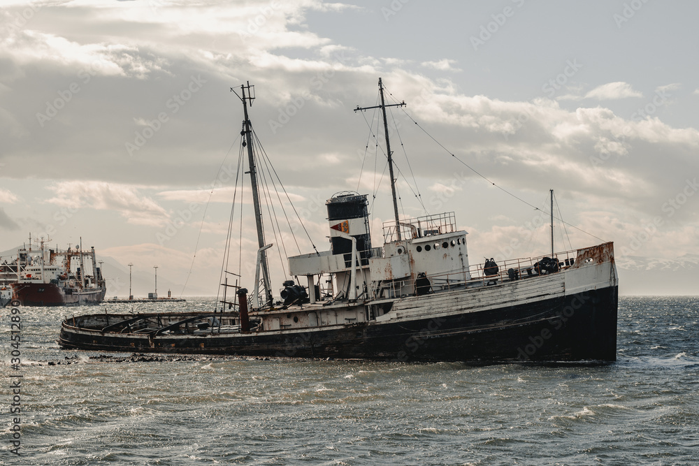 Barco Ushuaia naufragio