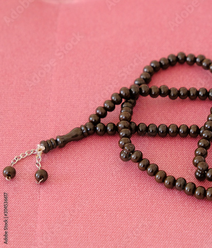 Islam in glorify, exalt the Islamic tools and equipment, means of worship rosary beads,