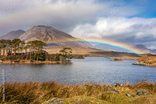Obraz na plátně Connemara Landscape with a rainbow