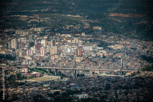 Ciudad de Pereira, Capital de Risaralda_Colombia, vista de la ciudad desde los cerros