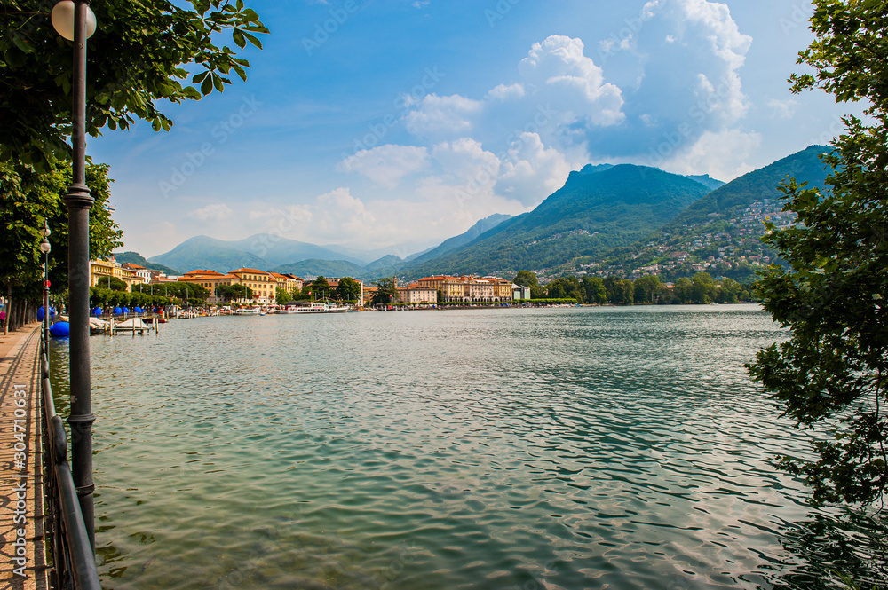 Obraz premium Lake Lugano and the city of Lugano in Southern Switzerland