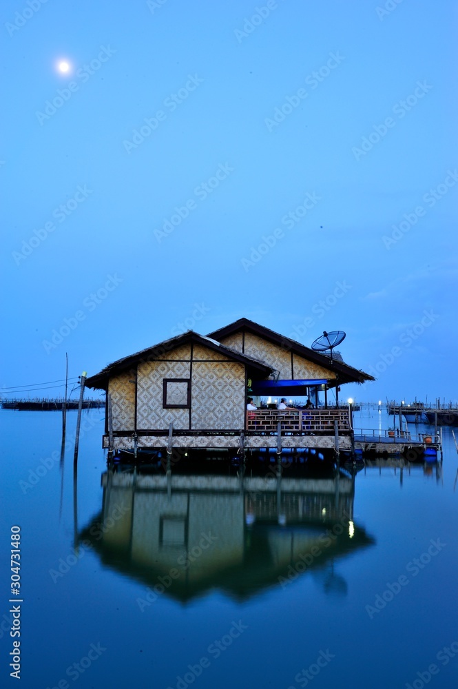 Fototapeta premium Hut over the lake, Beautiful Seascape at Yor Island in Songkhla Lake, Thailand.