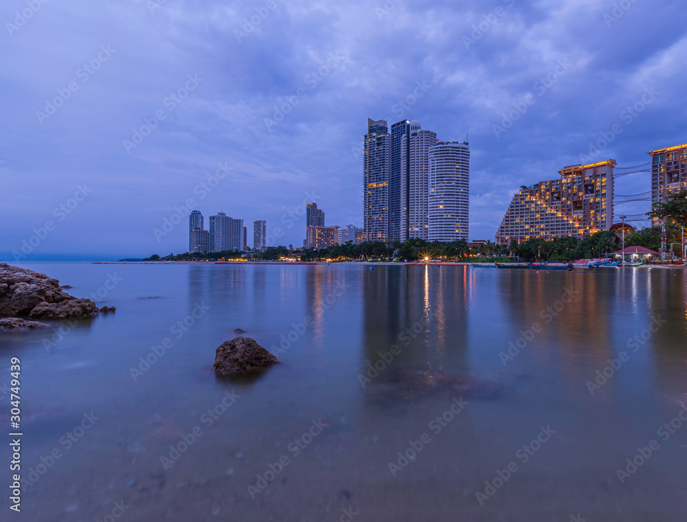 Fototapeta premium Another tourist attraction in Thailand, Pattaya, with views of tall buildings, hotels, the sea and beautiful views of Thailand.