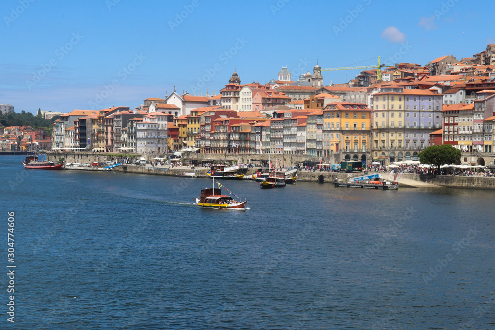 Obraz premium Porto, river bank