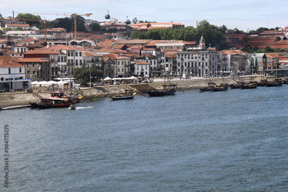 Porto, river bank