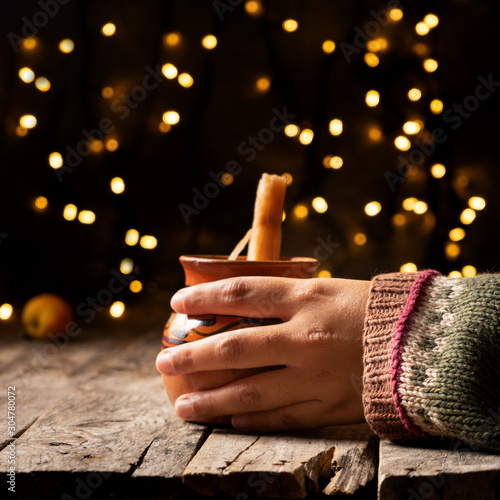 Obraz na plátně Mexican hot  christmas punch also called ponche with fruits