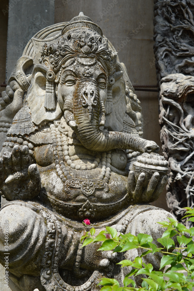 Ganesha Statue in Bali aus Stein