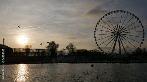 Riesenrad Sonnenuntergang Wolken Abend