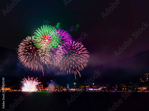 Laveno: Fuochi d' artificio sul Lago Maggiore