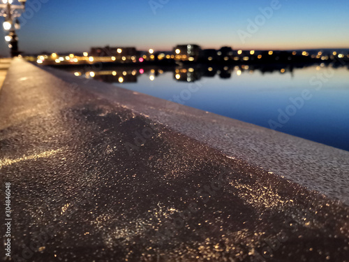 Wallpaper Mural Vue sur la Garonne Torontodigital.ca