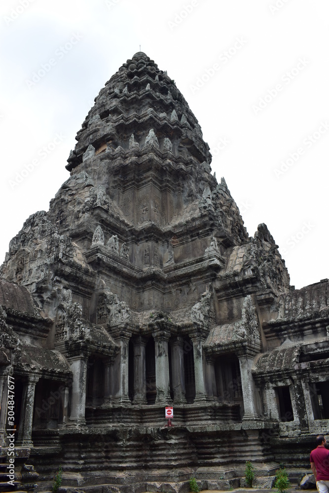 Fototapeta premium temple in angkor cambodia
