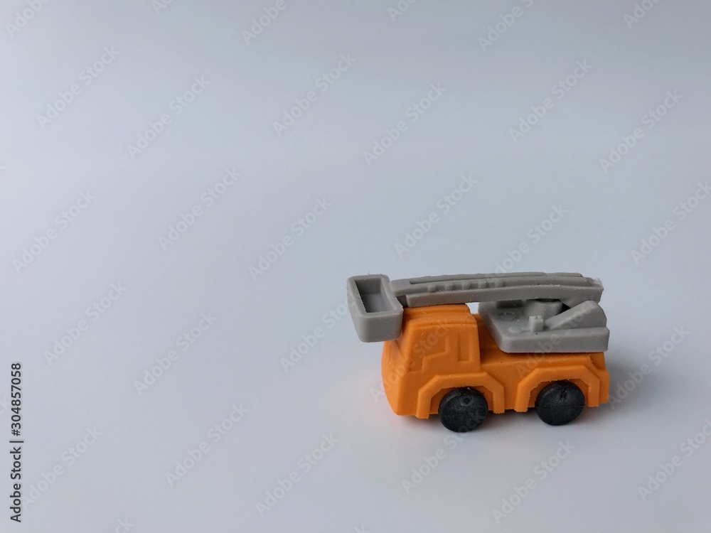 Obraz premium A bucket truck is isolated on white background.