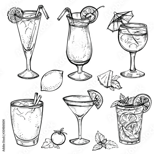 Sketch cocktails and alcohol drinks set. Hand drawn illustration. Martini, bloody mary, margarita, tequila, cosmopolitan, mojito, pina colada and other. Set 2.