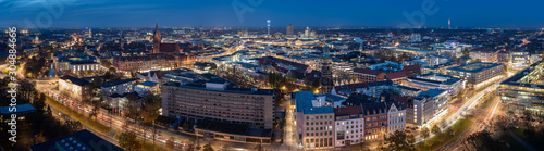 Hannover Innenstadt Panorama zur Blauen Stunde