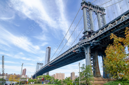 manhattan bridge