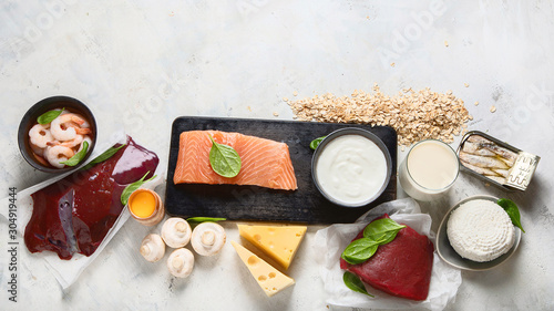 Foto Natural sources of Vitamin B12 (Cobalamin)