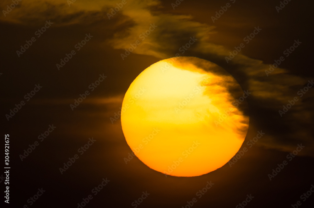 雲の帽子をかぶる太陽DSC4041