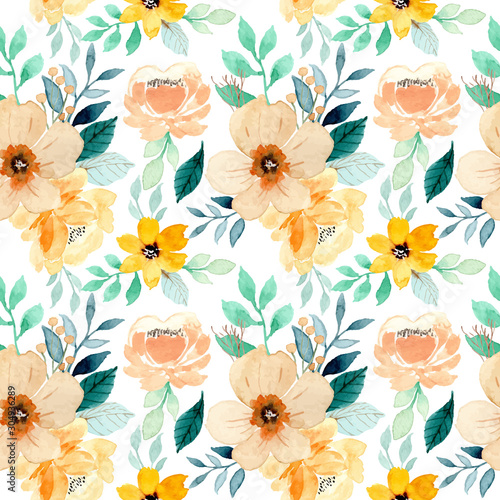 watercolor floral seamless pattern © Asrulaqroni
