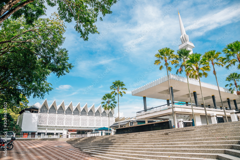 Fototapeta premium Masjid Negara mosque in Kuala Lumpur, Malaysia
