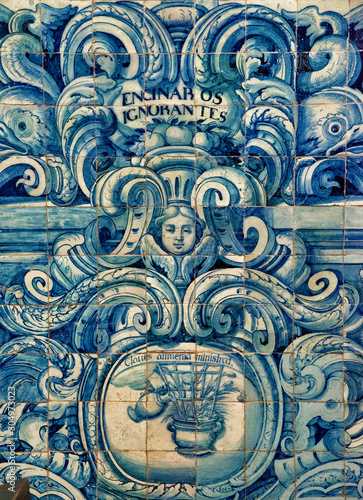 Panneau d'azulejos dans l'église de la Miséricorde de Viana do Castelo, Portugal