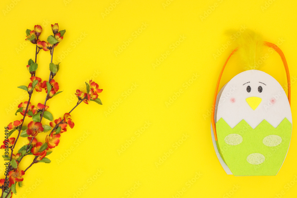 Fototapeta premium Beautiful Easter decoration on yellow background - Happy Easter 
