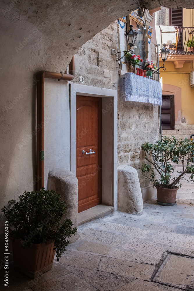 Naklejka premium Italian courtyard.