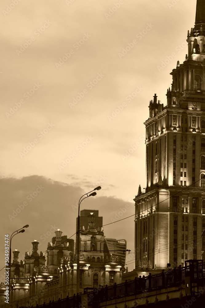 Obraz premium sunset in the city