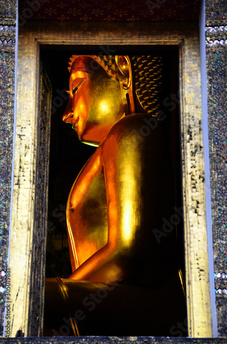 Buddha statue