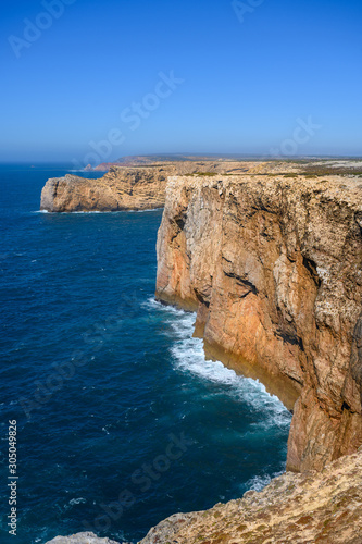 Steilküste an der Algarve III © Peter Buchacher