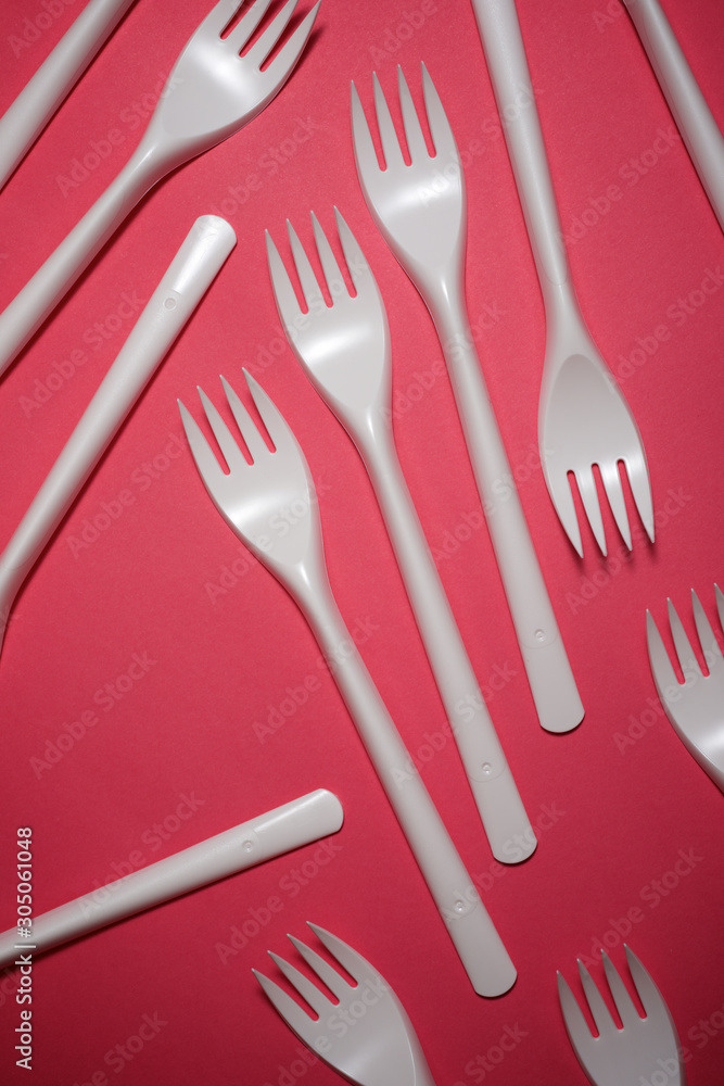 Disposable plastic cutlery