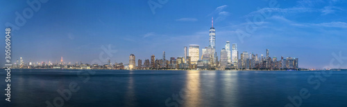 Manhattan Skyline © annahopfinger