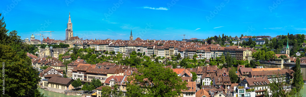 Obraz premium Bern and Berner Munster cathedral