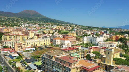 Wallpaper Mural The ancient Roman town of Herculaneum below Mount Vesuvius, Italy Torontodigital.ca