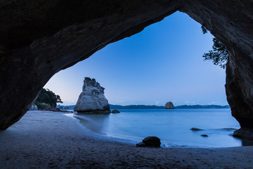 Poster Cathedral Cove Tunneldoorkijk Cathedral Cove Coromandel  © pespiero