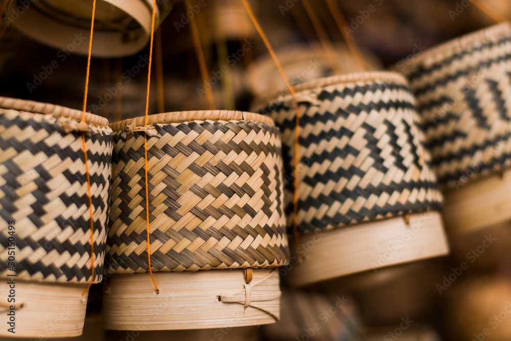 Obraz premium Sticky rice basket on the morning.