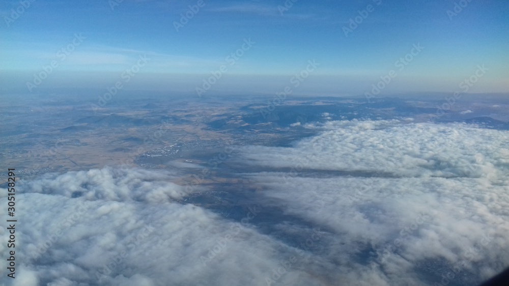 VISTA DEL CIELO DESDE LAS ALTURAS VISTA DEL CIELO DESDE LAS ALTURAS