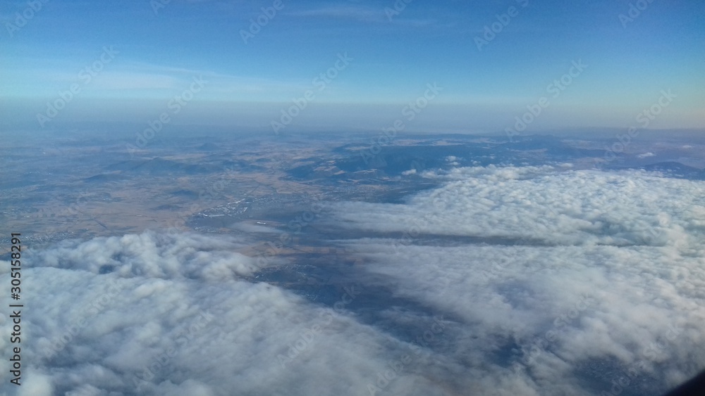 VISTA DEL CIELO DESDE LAS ALTURAS