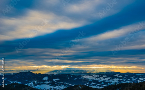 Mesmerizing views of snow-covered mountain