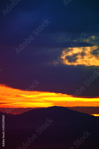 Beautiful sunrise view of the mountain © taffpixture