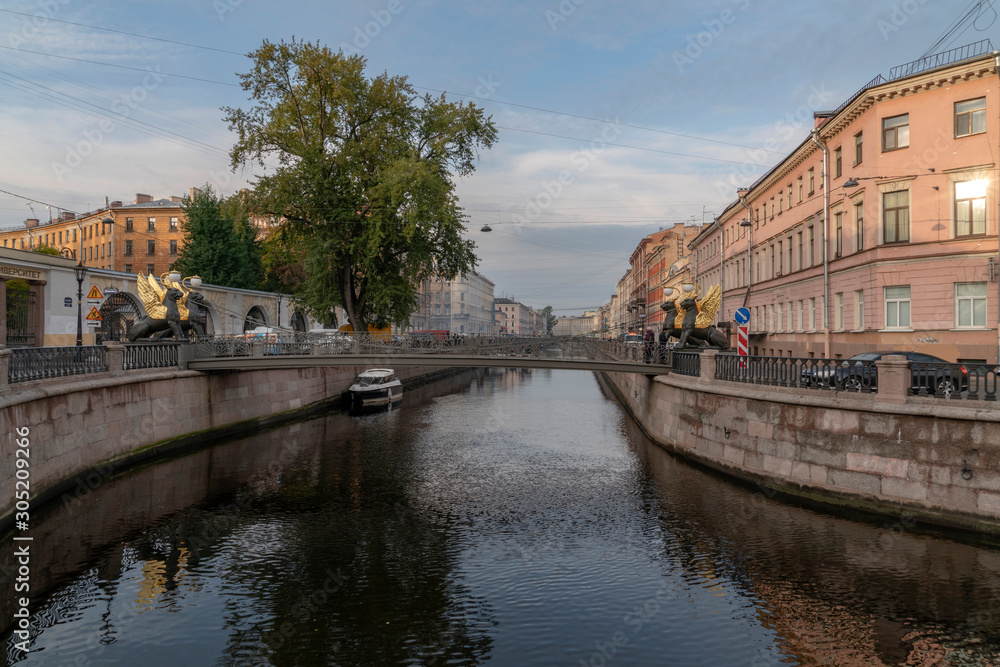 Bank bridge on Griboyedov canal at dawn, St. Petersburg, Russia