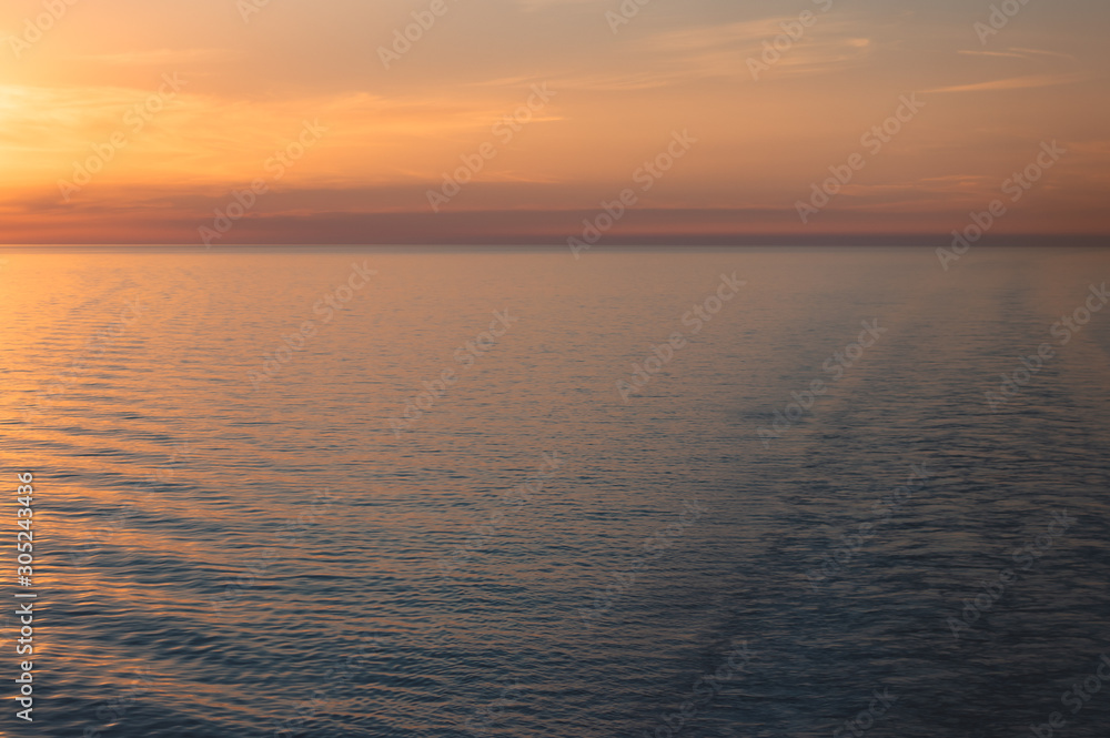 Sonnenuntergang auf dem Kreuzfahrtschiff