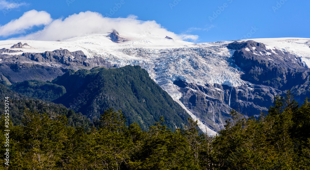 Glacier view of Michinmahuida volcano in Pumalin Park, Chaitén, Patagonia, Chile