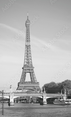 Fototapeta Naklejka Na Ścianę i Meble -  Tour Eiffel 