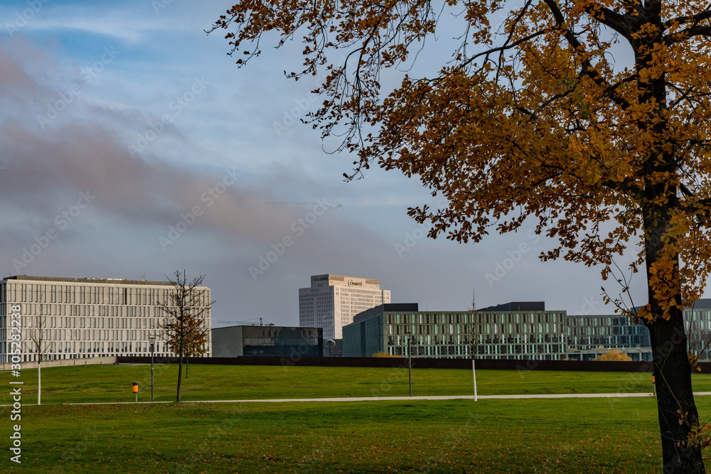Berlin im Herbst, Blick Richtung Charité Berlin im Herbst, Blick Richtung Charité